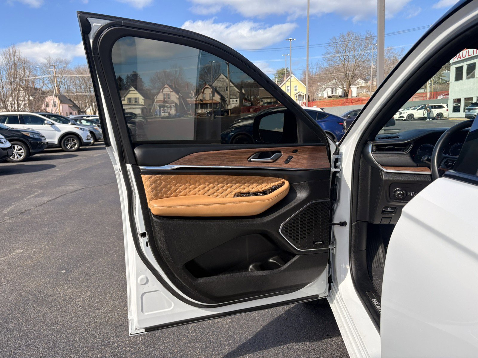 Used 2023 Jeep Grand Cherokee L Summit w/ High Altitude Package image 13