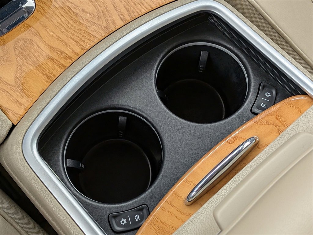 Used 2014 Chrysler 300 C image 27