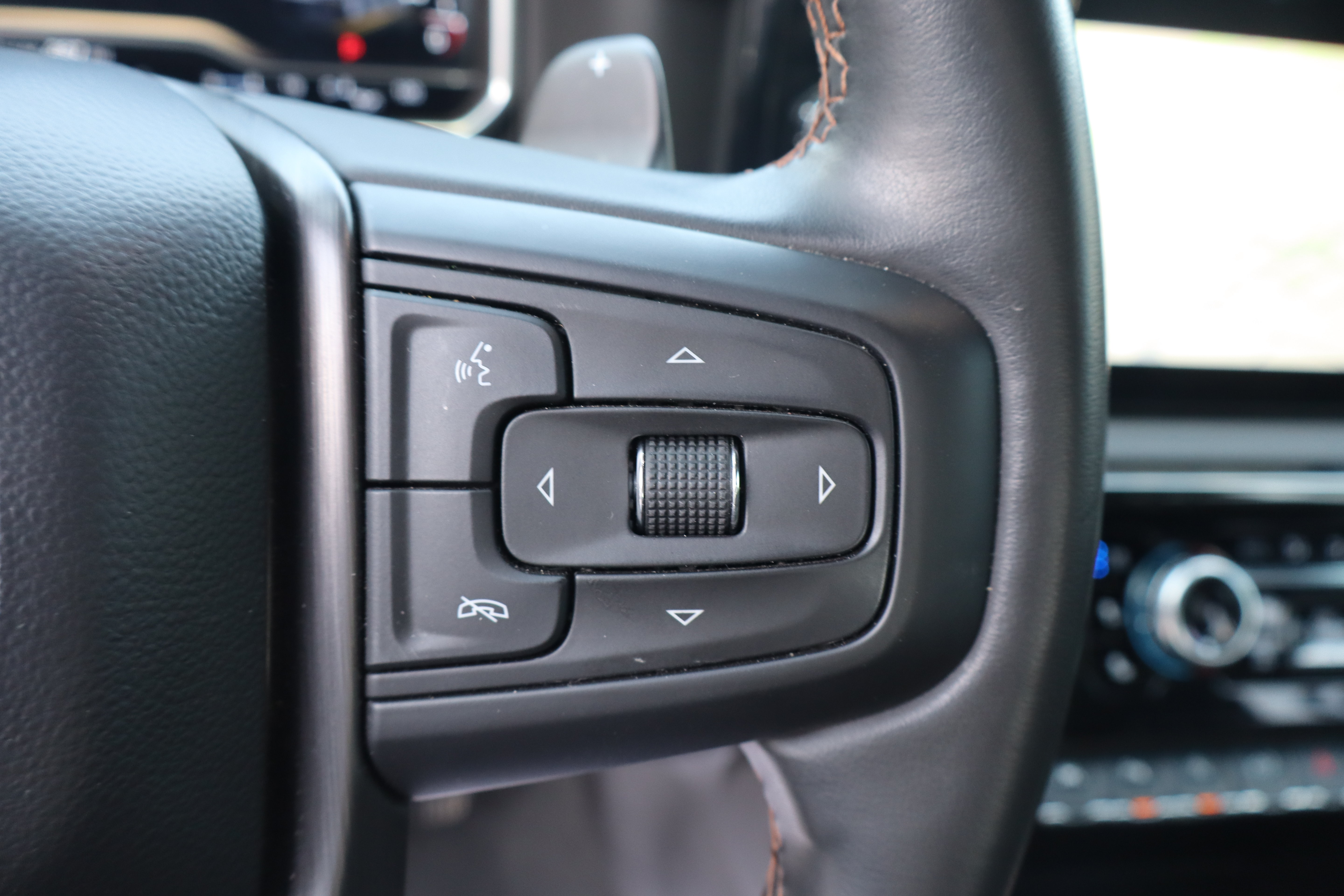 Used 2024 GMC Sierra 1500 AT4 w/ AT4 Carbonpro Edition AWD/4WD image 18