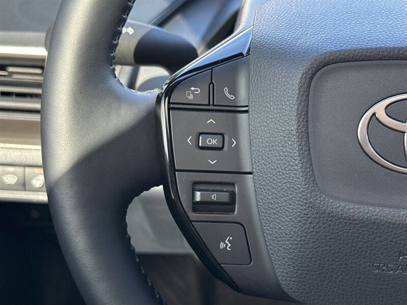 Used 2024 Toyota Prius Limited w/ Limited Premium Package FWD image 25