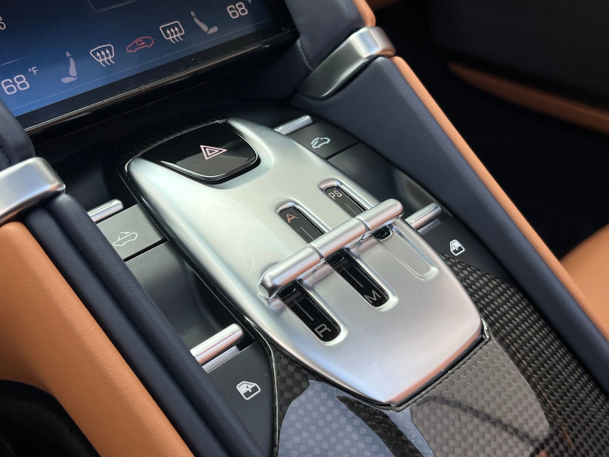 Used 2024 Ferrari Roma Spider RWD image 31