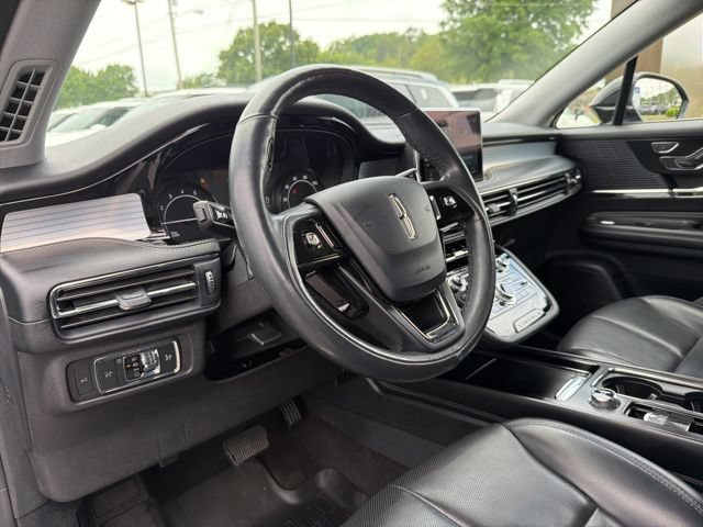 Used 2021 Lincoln Corsair AWD image 10