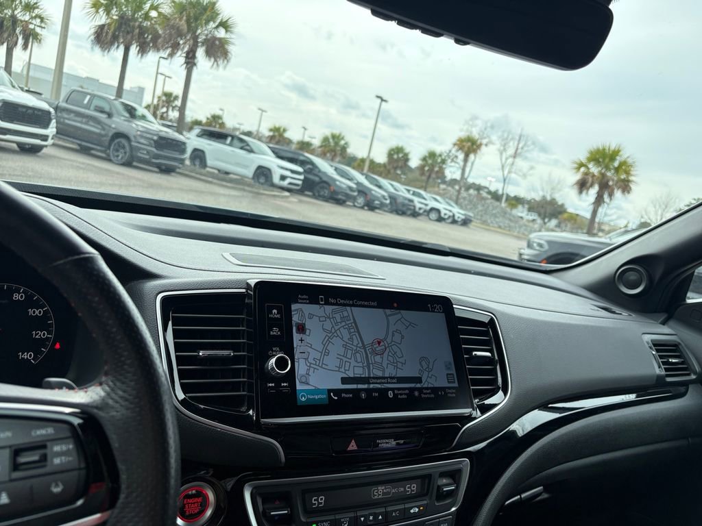 Used 2025 Honda Ridgeline Black Edition image 26