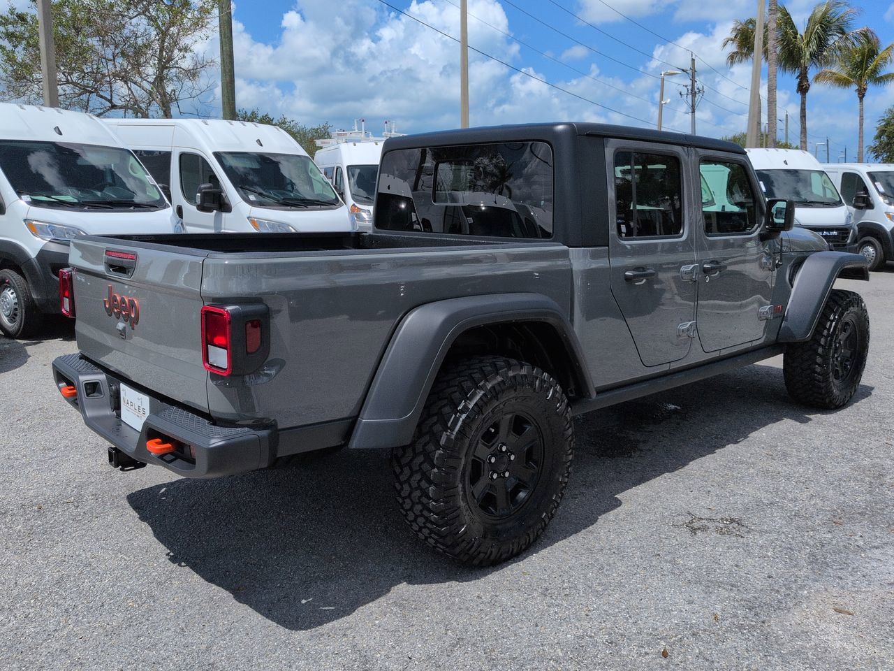 Used 2022 Jeep Gladiator Mojave w/ Trailer Tow Package AWD/4WD image 5
