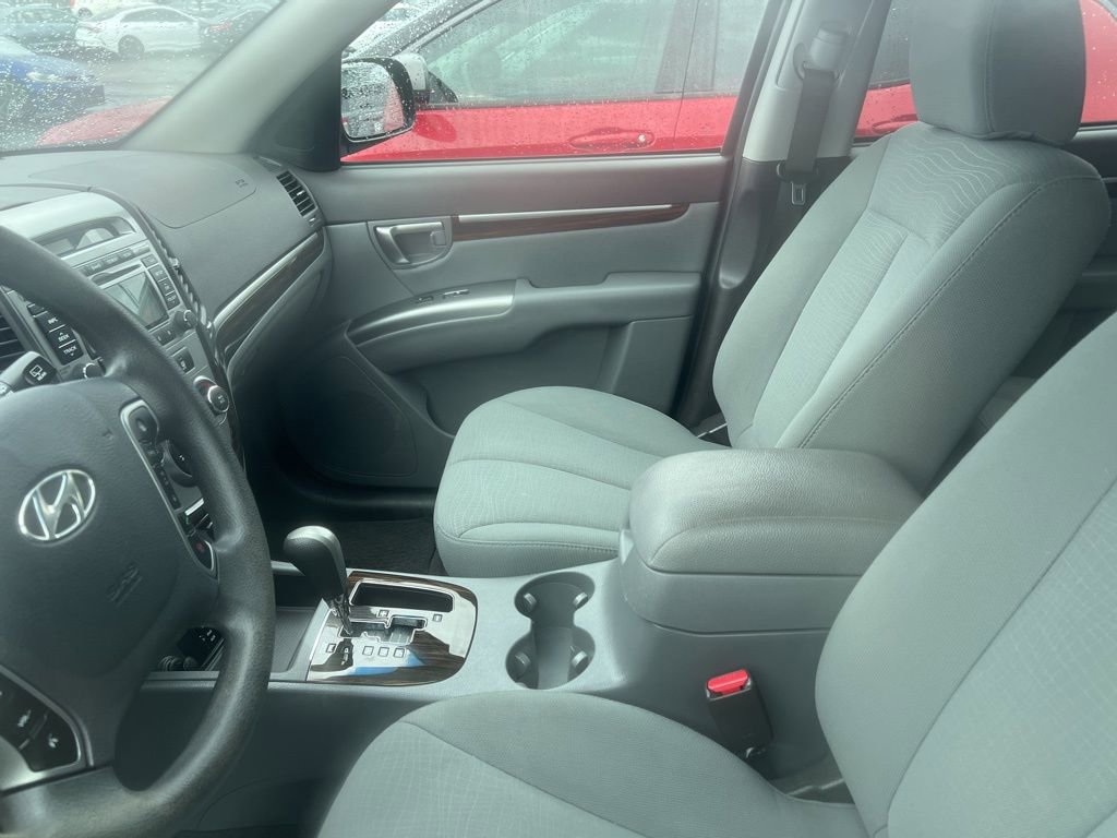 Used 2011 Hyundai Santa Fe GLS image 8