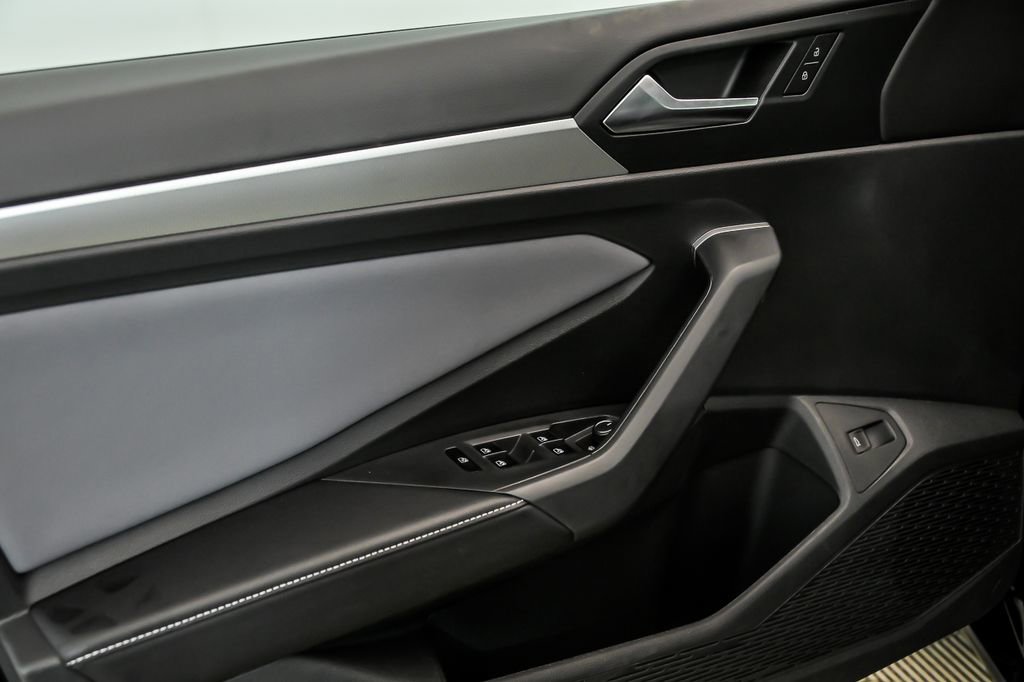 New 2026 Volkswagen Jetta SE FWD image 5