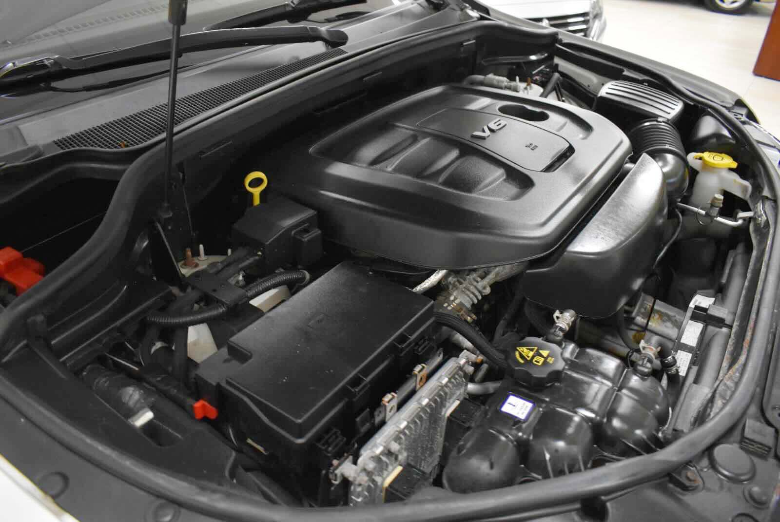Used 2019 Jeep Grand Cherokee Altitude AWD/4WD image 32