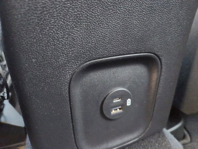 Used 2022 Ford Escape Titanium w/ Class II Trailer Tow Package image 27