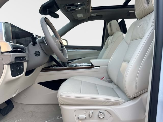 New 2026 Cadillac Escalade Platinum Sport w/ LPO, ONYX Package AWD/4WD image 20