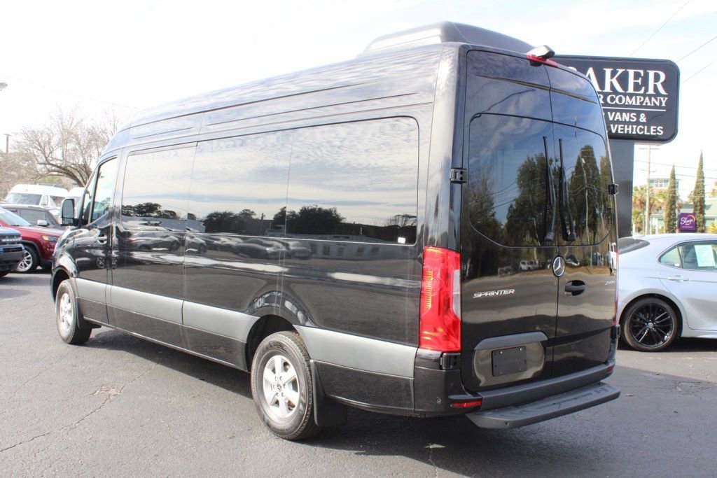 Used 2024 Mercedes-Benz Sprinter 2500 image 9
