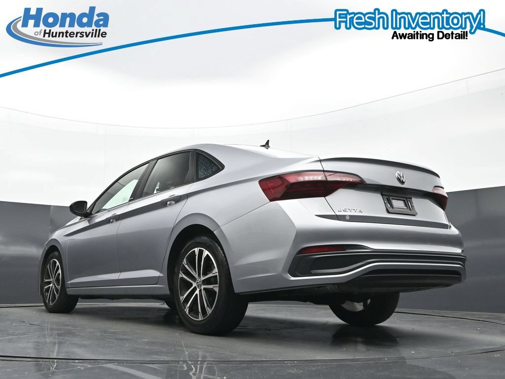 Used 2024 Volkswagen Jetta Sport FWD image 30