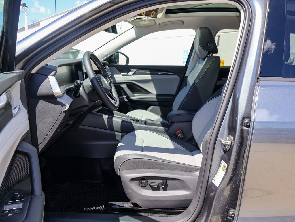 New 2026 Volkswagen Tiguan SE AWD/4WD image 12