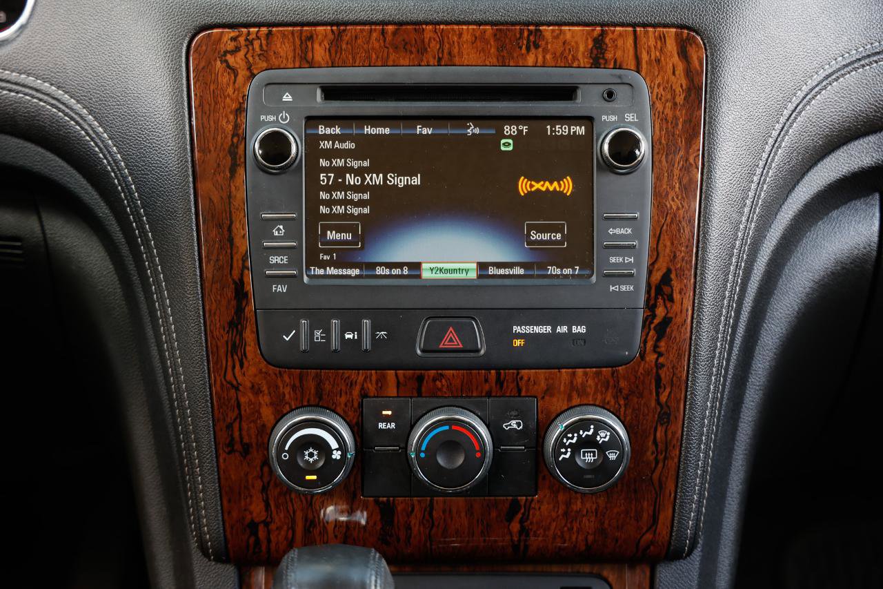 Used 2014 Chevrolet Traverse LT w/ All-Star Edition image 33