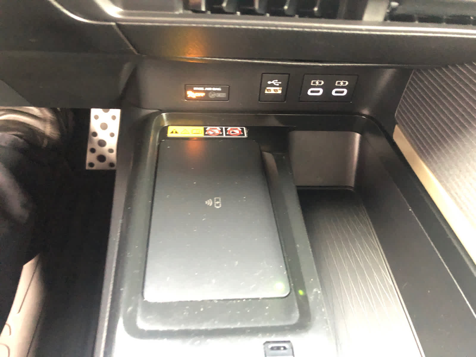Certified 2025 Toyota Camry SE FWD image 16