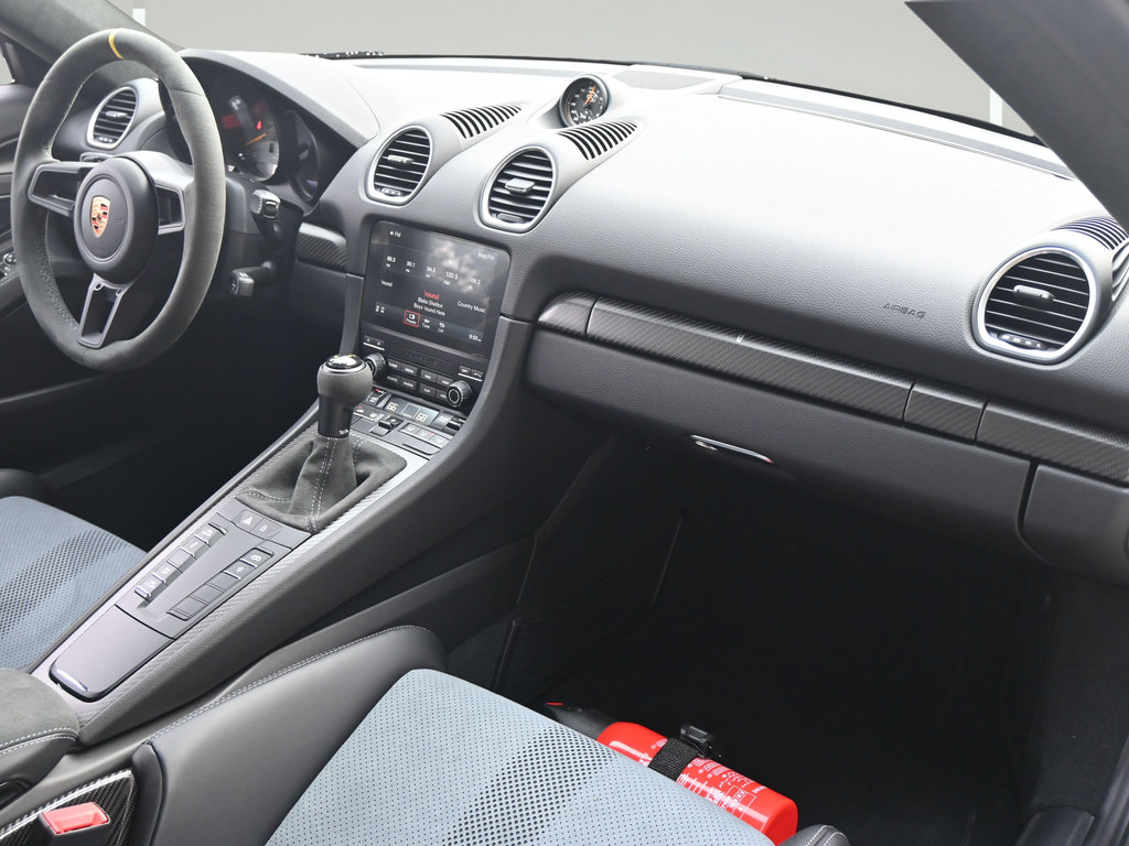 Certified 2025 Porsche 718 Boxster Spyder RS RWD image 22