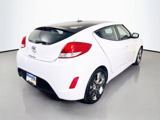 Used 2016 Hyundai Veloster w/ Option Group 02 FWD image 9