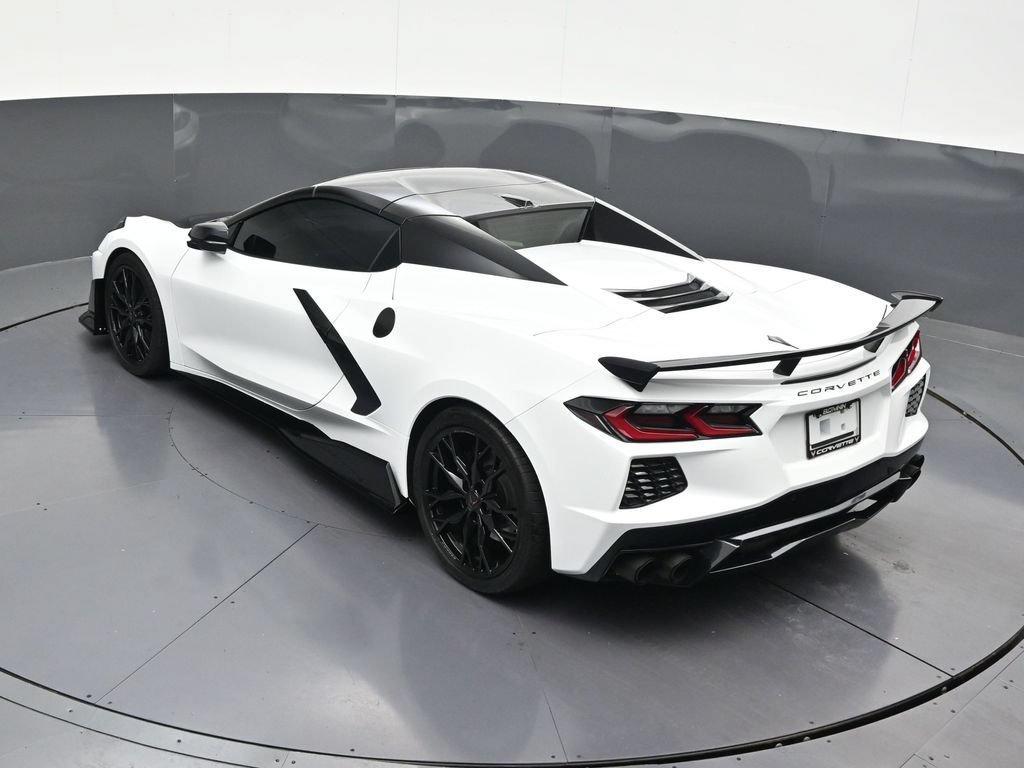 Used 2025 Chevrolet Corvette Stingray Preferred Conv w/ Z51 Performance Package RWD image 20