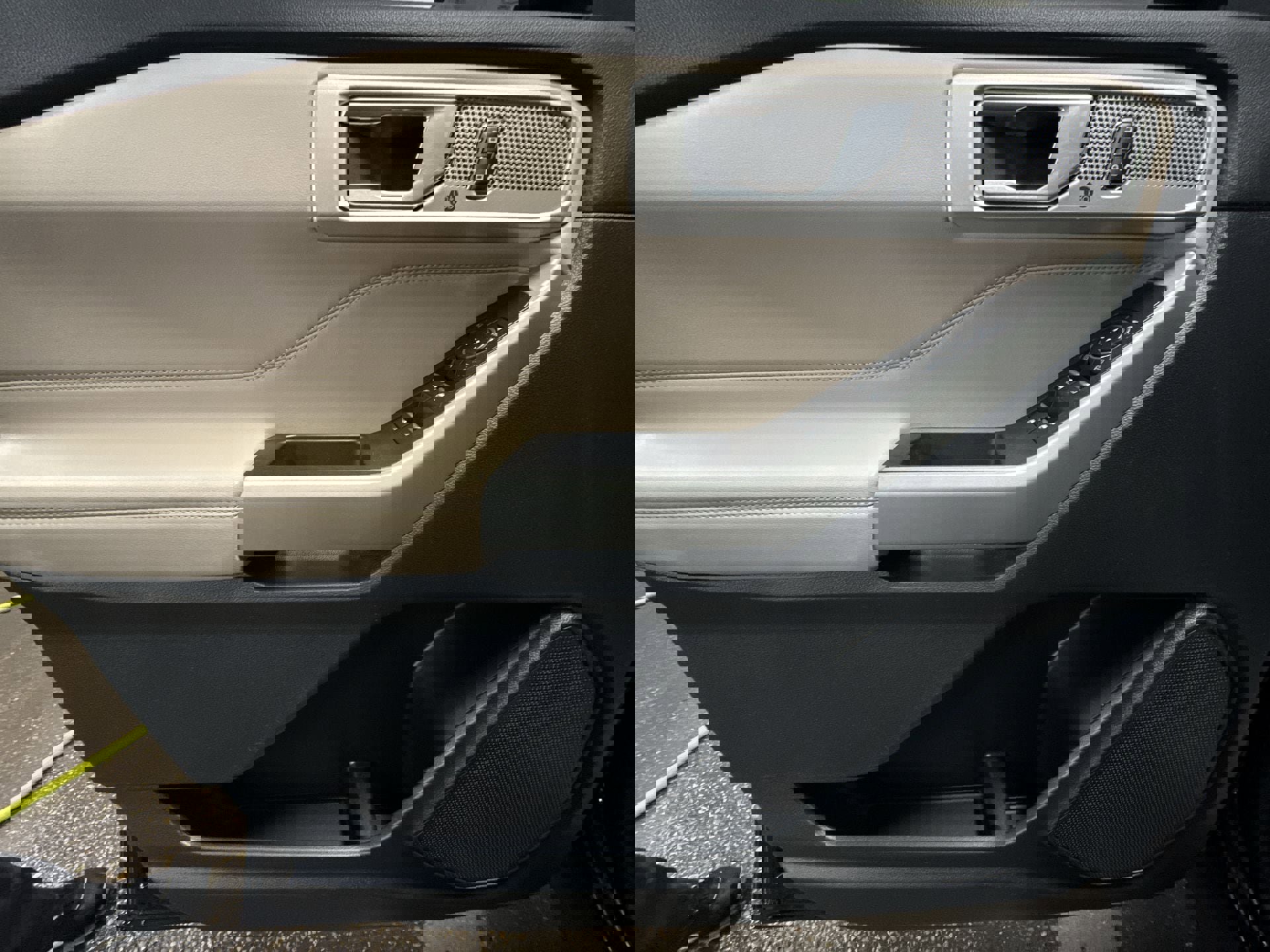 Used 2023 Ford Explorer Limited image 21