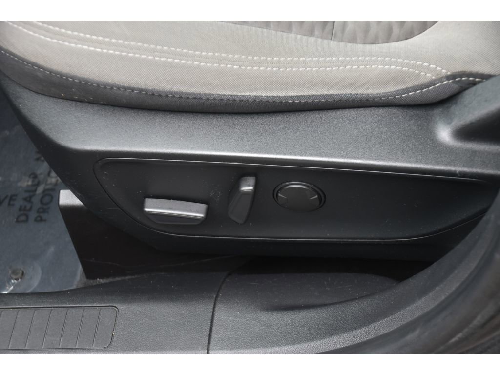 Used 2020 Ford Escape SE FWD image 28