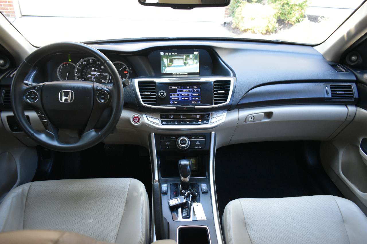 Used 2015 Honda Accord EX-L image 11