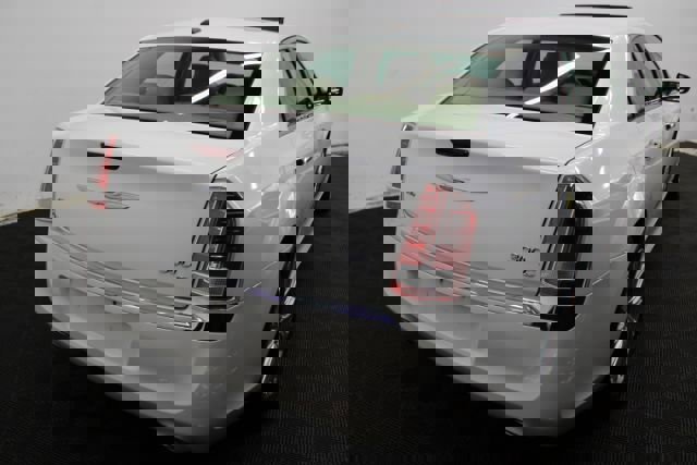 Used 2014 Chrysler 300 C w/ Light Group image 8
