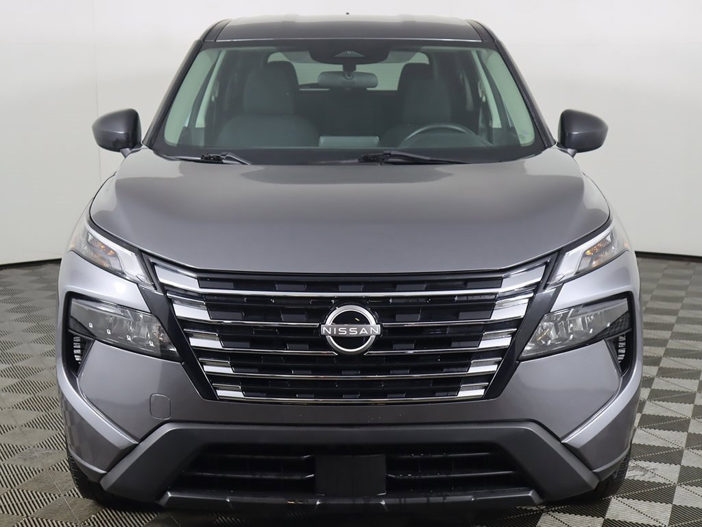 Used 2024 Nissan Rogue S image 8