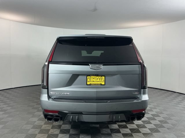 Used 2023 Cadillac Escalade ESV V w/ LPO, Floor Liner Package AWD/4WD image 5