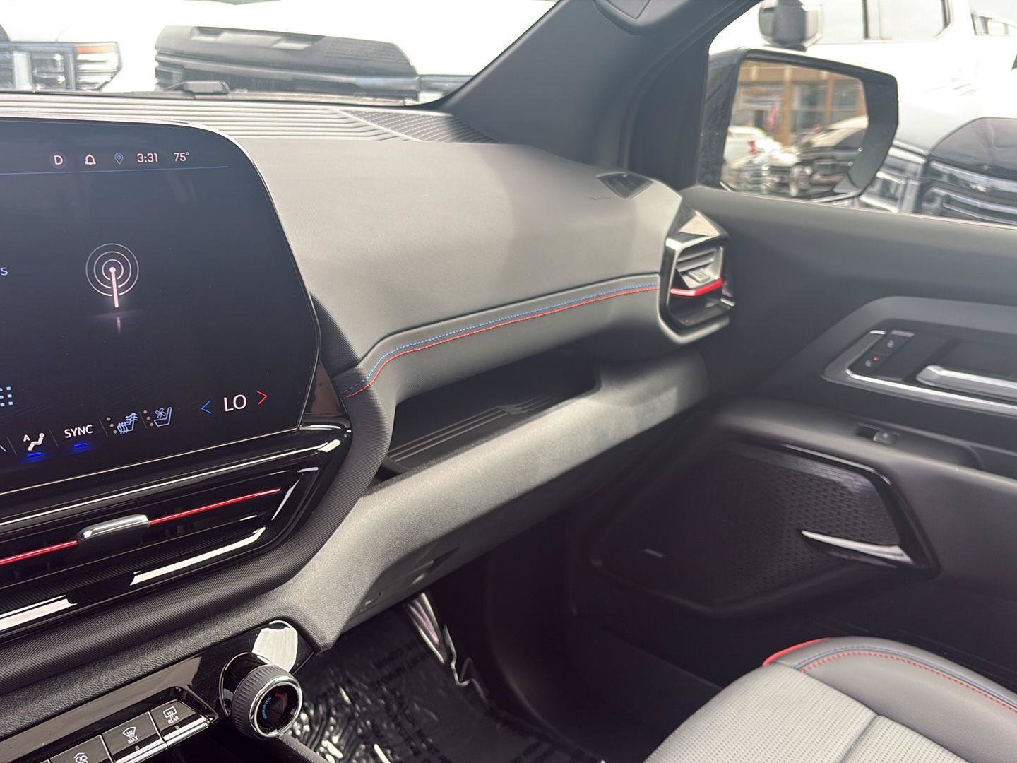Used 2025 Chevrolet Silverado EV RST AWD/4WD image 29