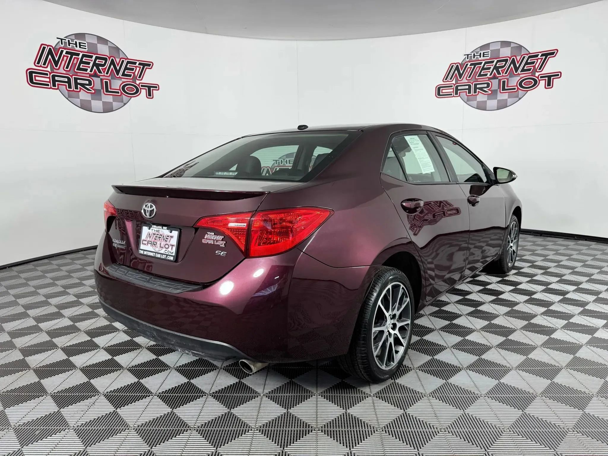 Used 2017 Toyota Corolla SE 50th Anniversary FWD image 7