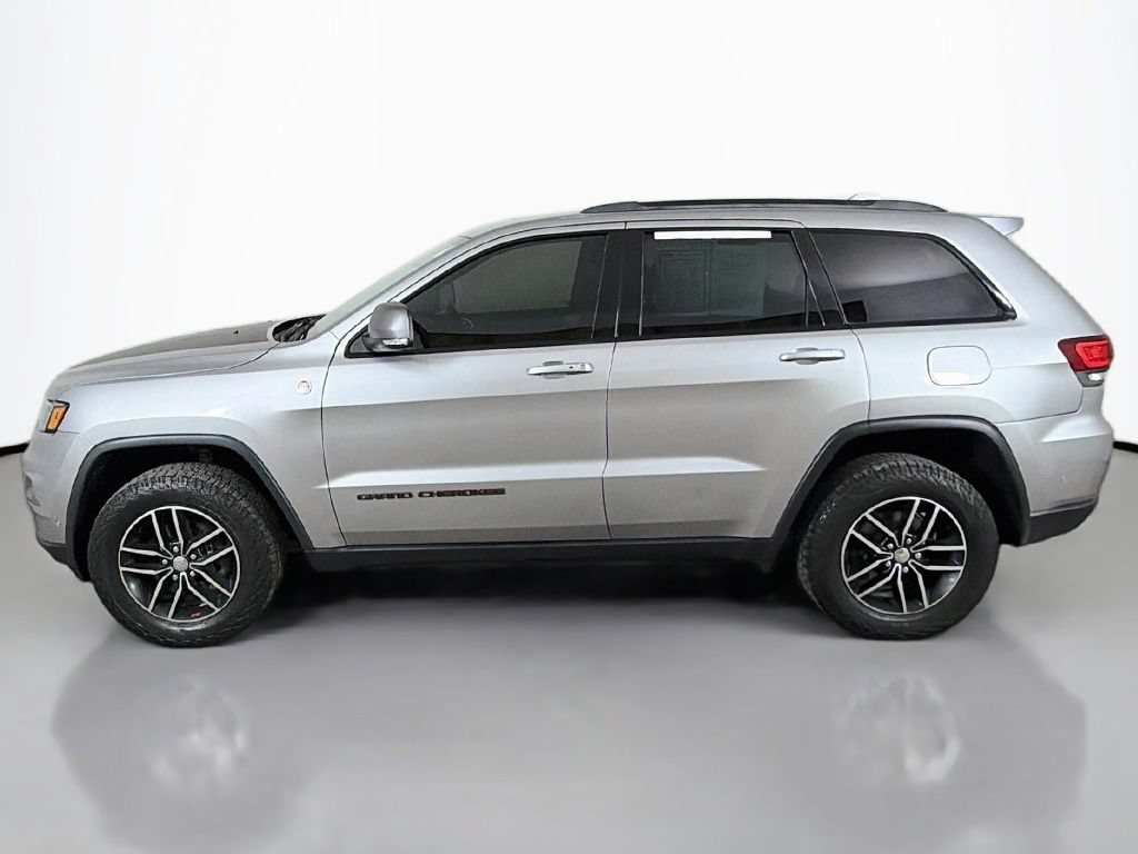 Used 2018 Jeep Grand Cherokee Trailhawk w/ Trailhawk Luxury Group AWD/4WD image 18