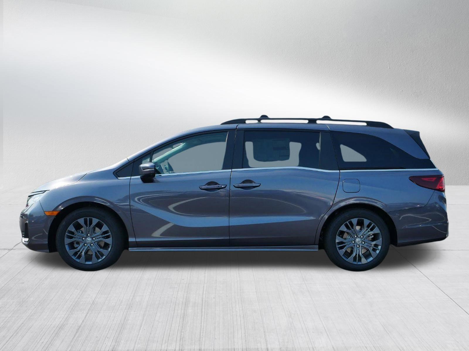 New 2026 Honda Odyssey Touring image 4