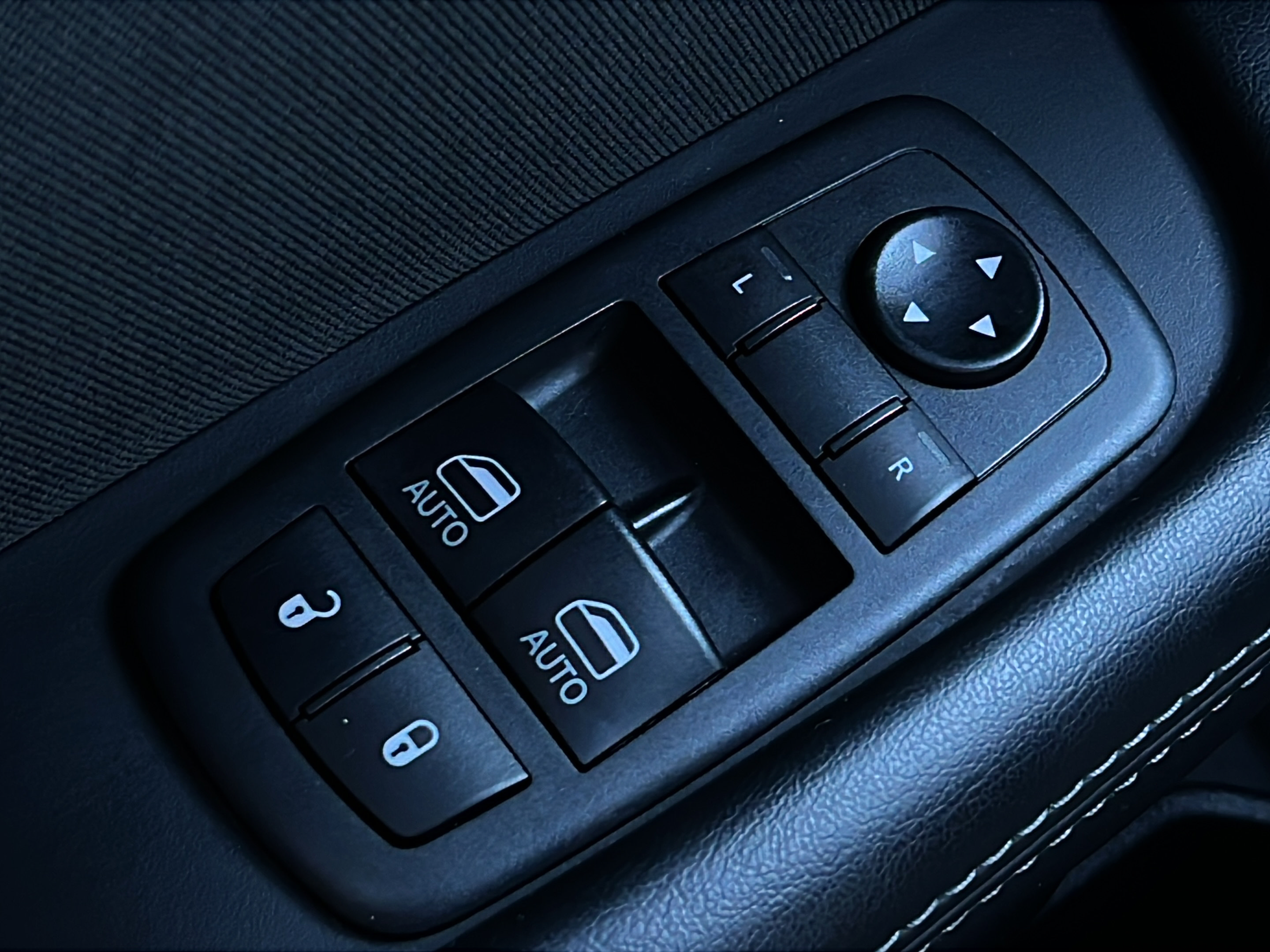 Used 2020 Dodge Challenger R/T RWD image 15
