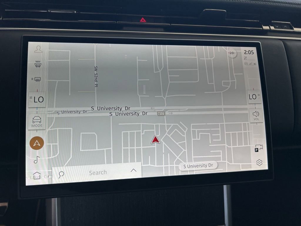 Used 2024 Land Rover Range Rover SE image 13