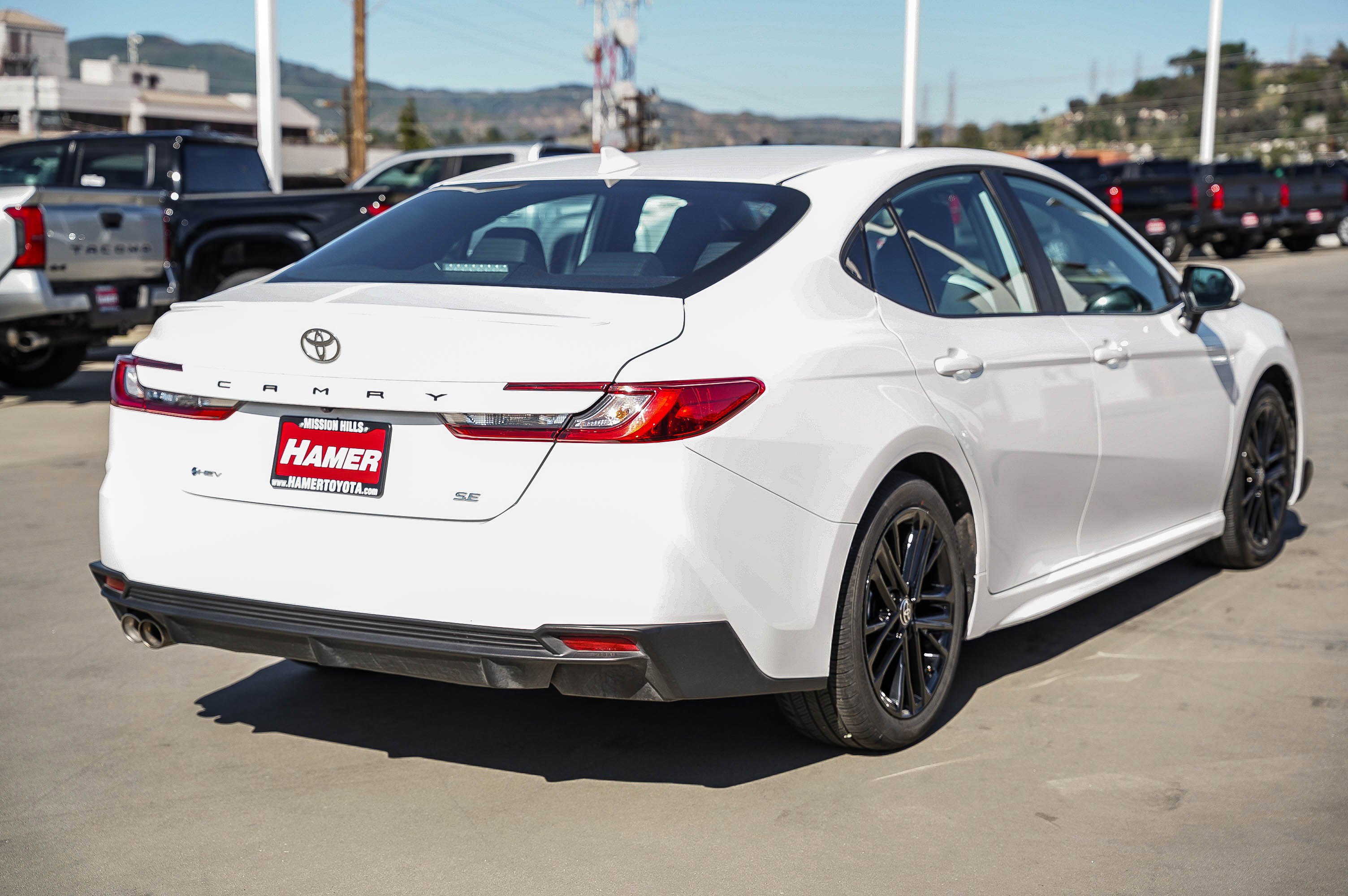 Certified 2025 Toyota Camry SE image 11