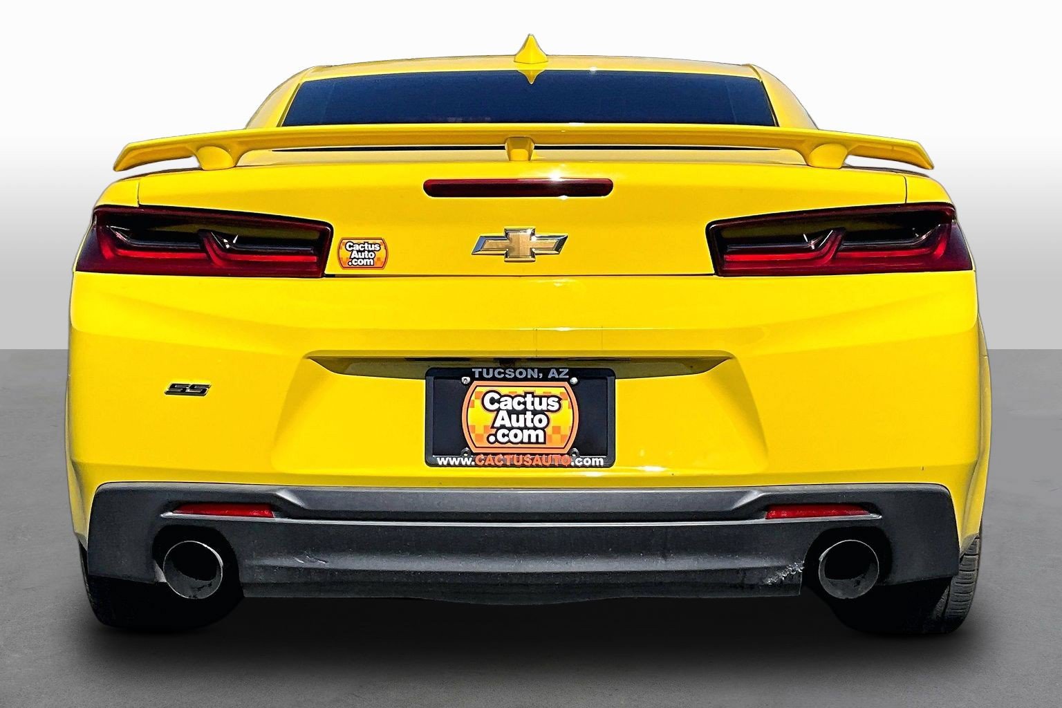 Used 2017 Chevrolet Camaro SS RWD image 4