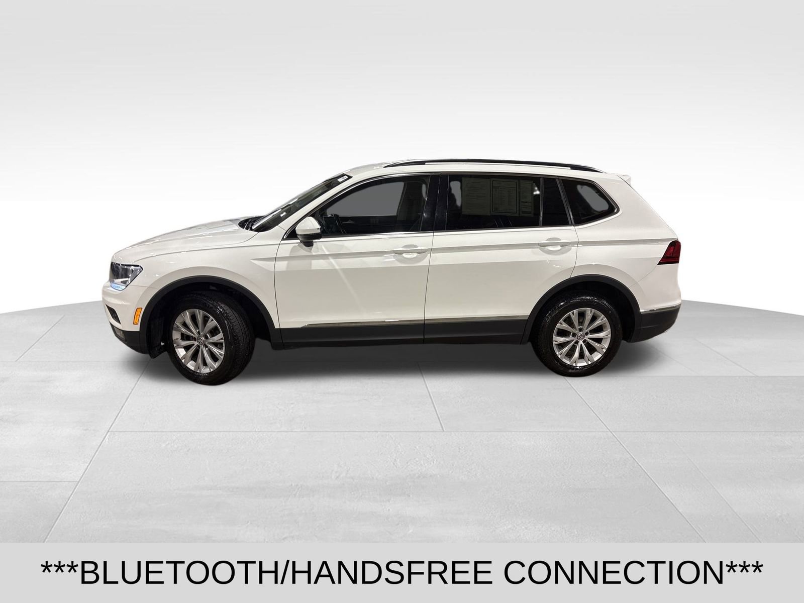 Used 2018 Volkswagen Tiguan SE image 2