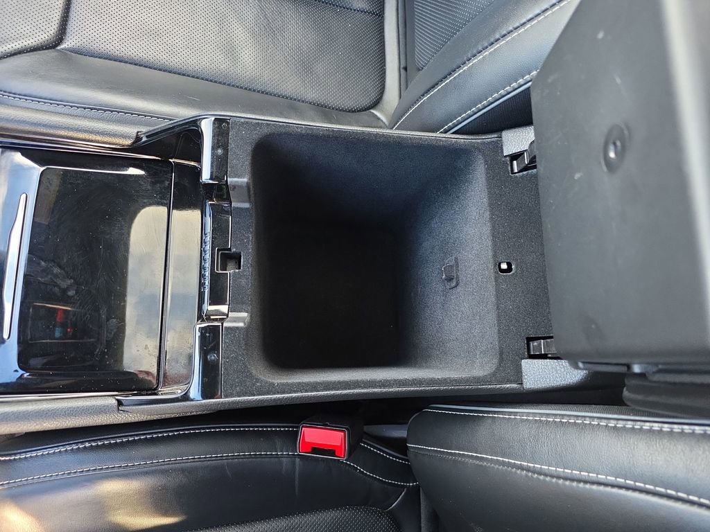 Used 2024 Jeep Grand Cherokee Overland w/ Trailer Tow Package image 27