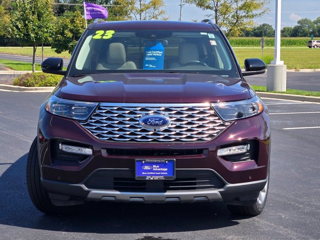 Certified 2023 Ford Explorer Platinum w/ Technology Package AWD/4WD image 4
