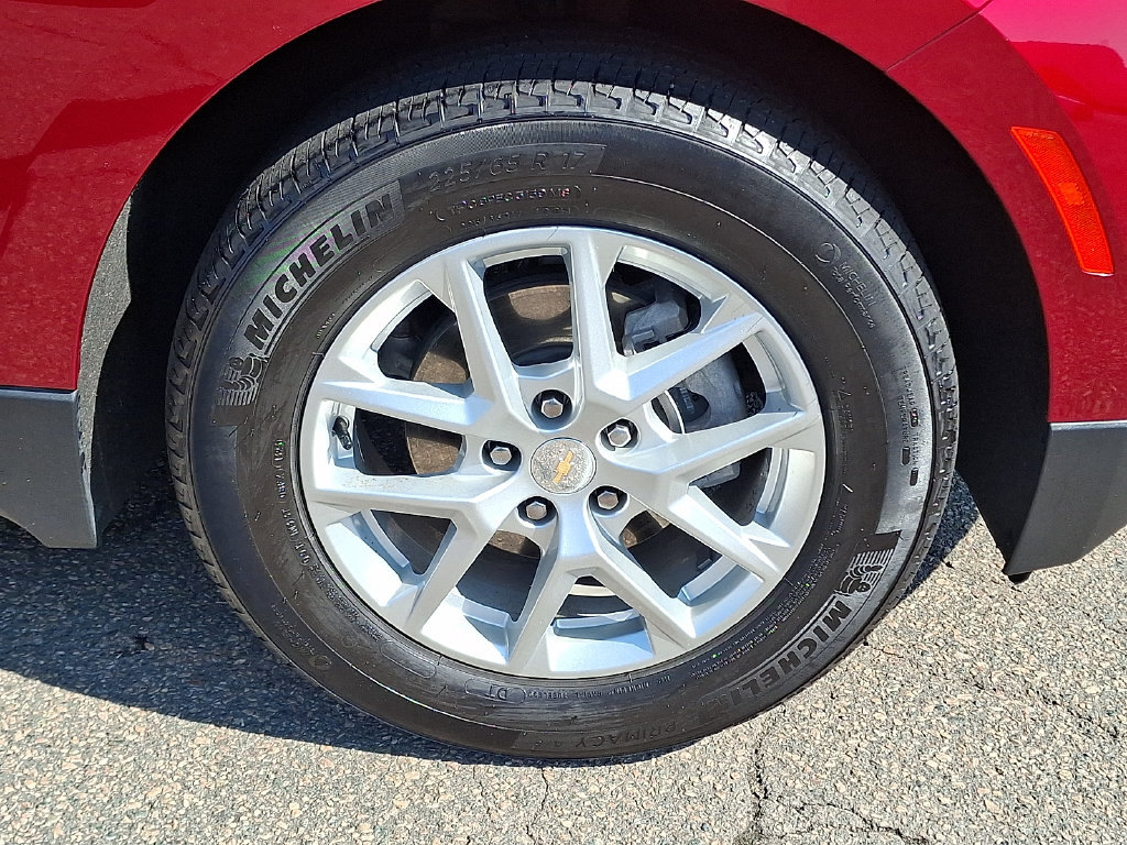 Used 2023 Chevrolet Equinox LT FWD image 11