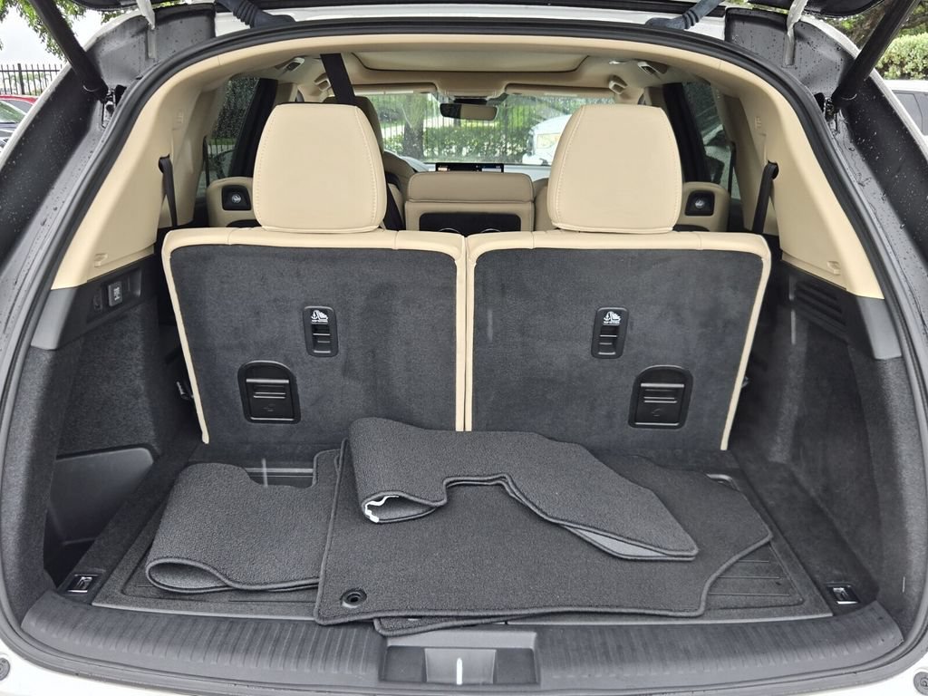 Used 2023 Acura MDX w/ Technology Package FWD image 14