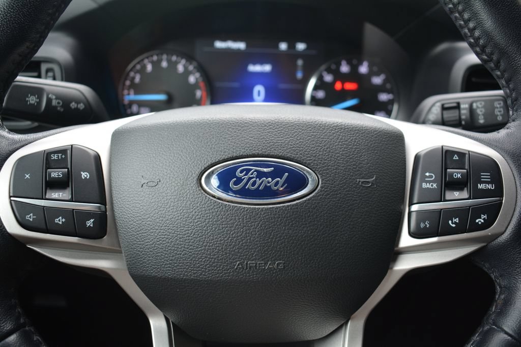 Used 2022 Ford Explorer XLT AWD/4WD image 11