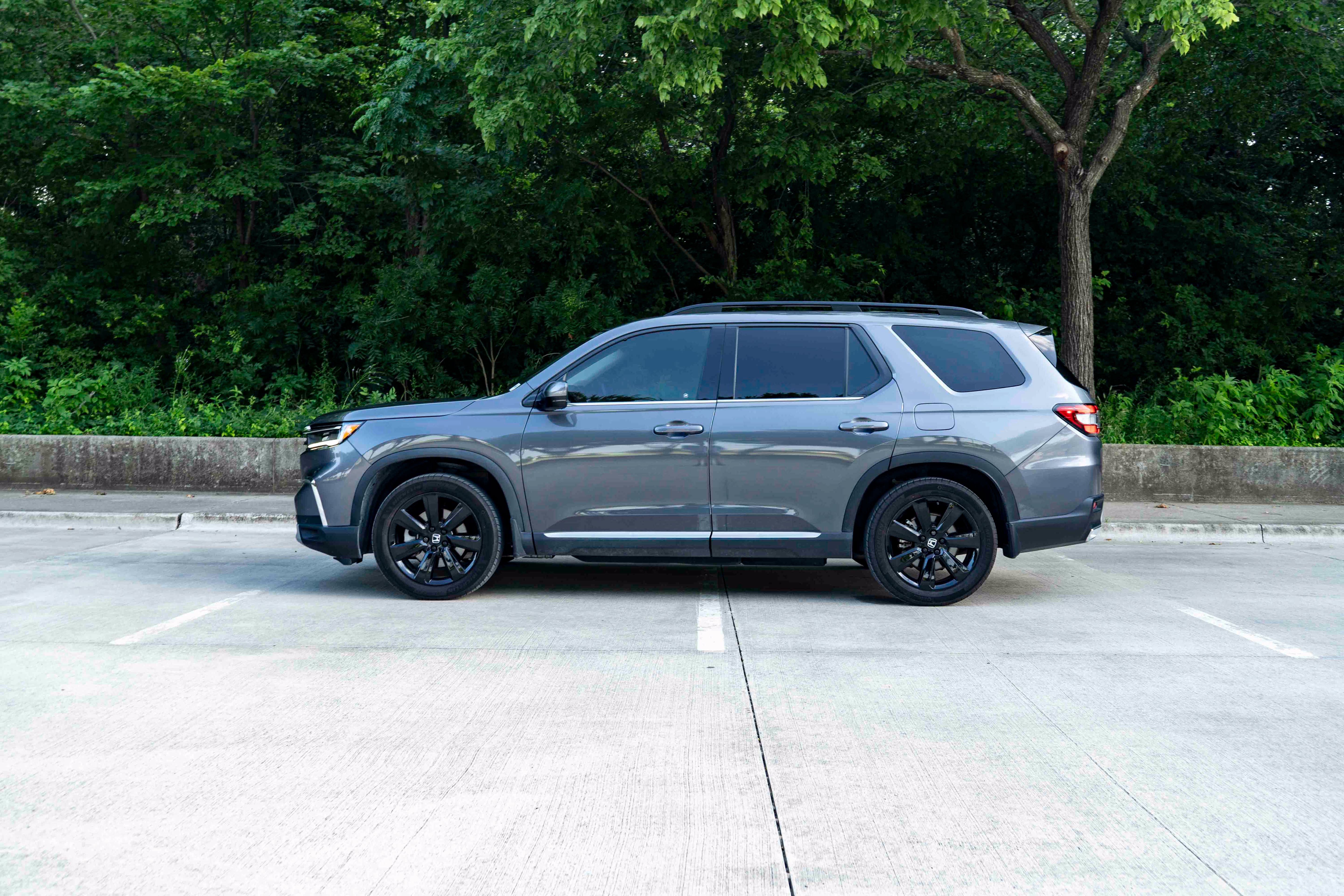 Used 2025 Honda Pilot Touring image 6