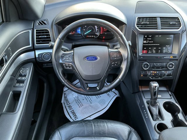 Used 2017 Ford Explorer XLT w/ Equipment Group 202A image 11