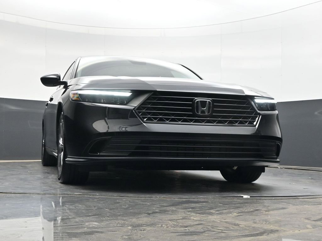 Certified 2023 Honda Accord EX image 25