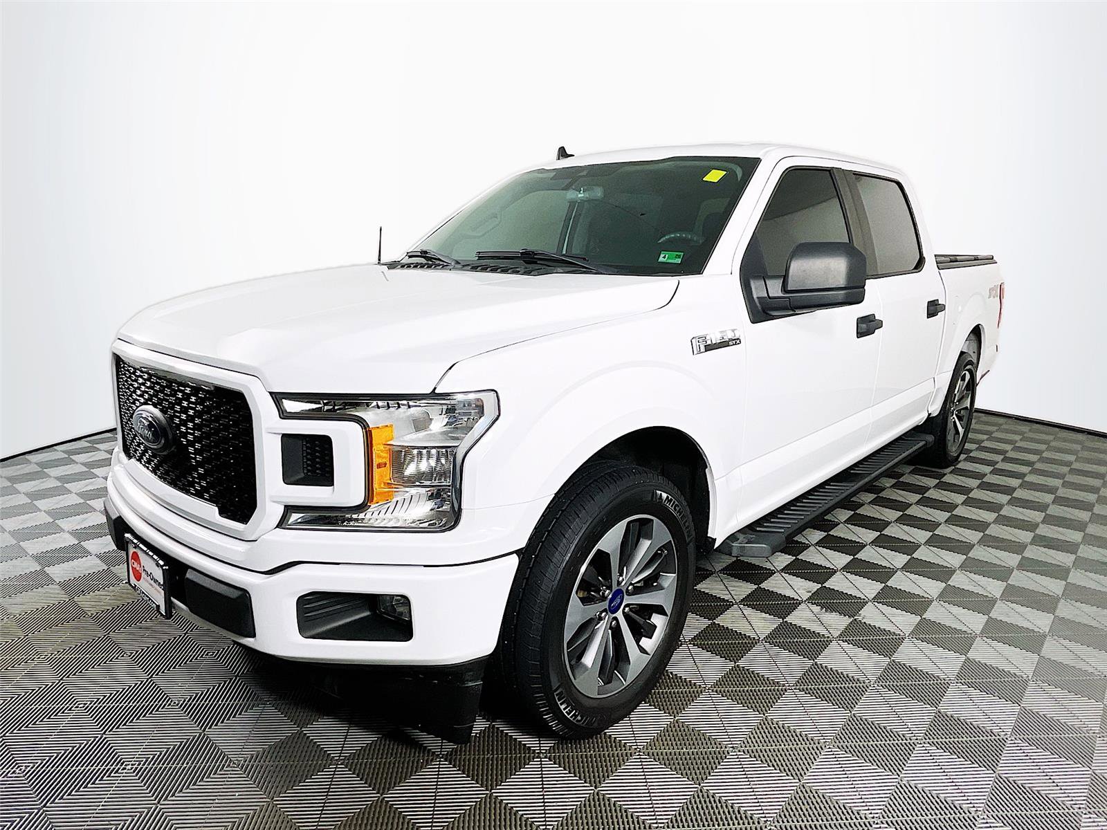 Used 2020 Ford F150 XL w/ Equipment Group 101A Mid image 3
