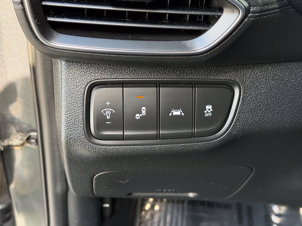 Used 2020 Hyundai Santa Fe SEL FWD image 23