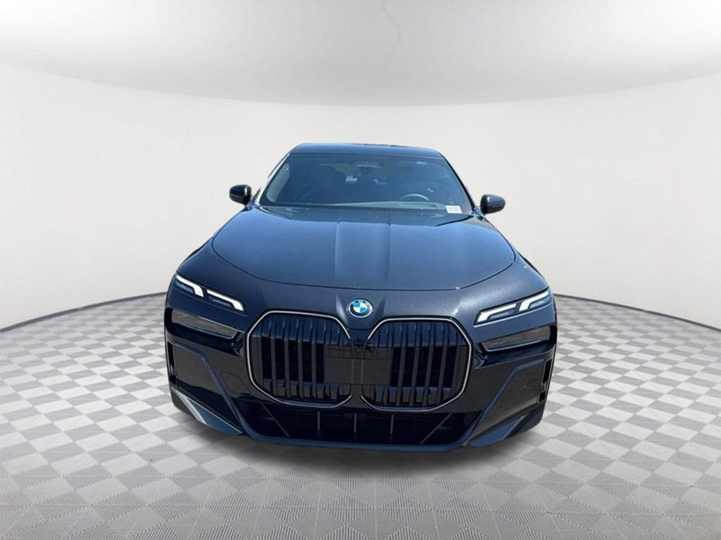 New 2026 BMW 750e xDrive AWD/4WD image 3