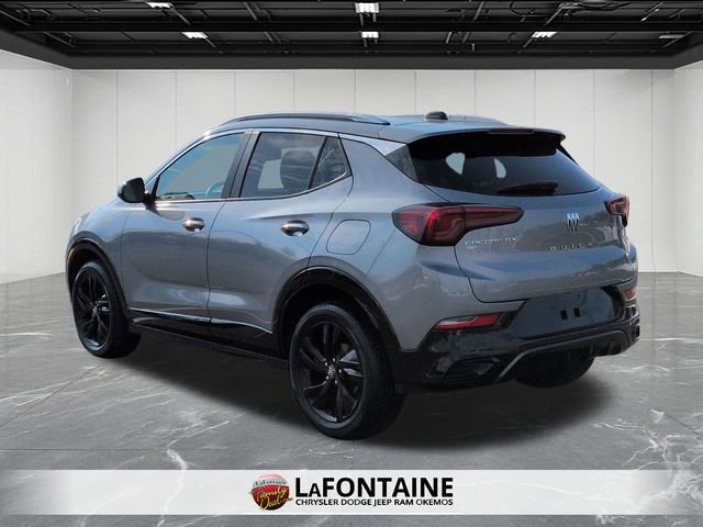 Used 2024 Buick Encore GX Sport Touring image 3