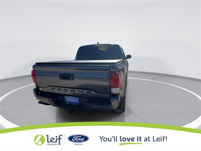 Used 2017 Toyota Tacoma TRD Off-Road image 10