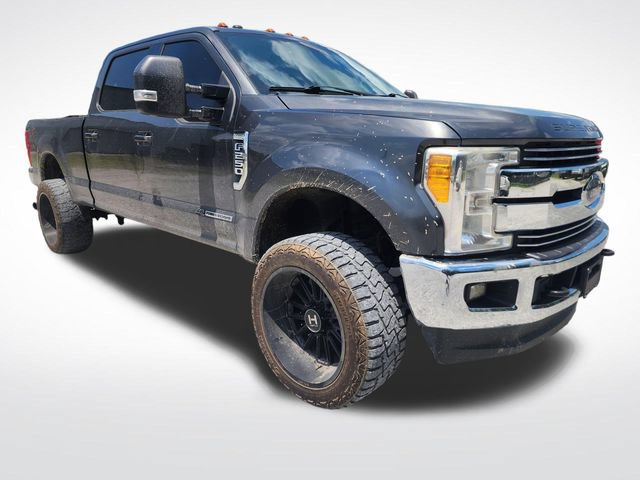 Used 2017 Ford F250 Lariat w/ Lariat Value Package AWD/4WD image 9